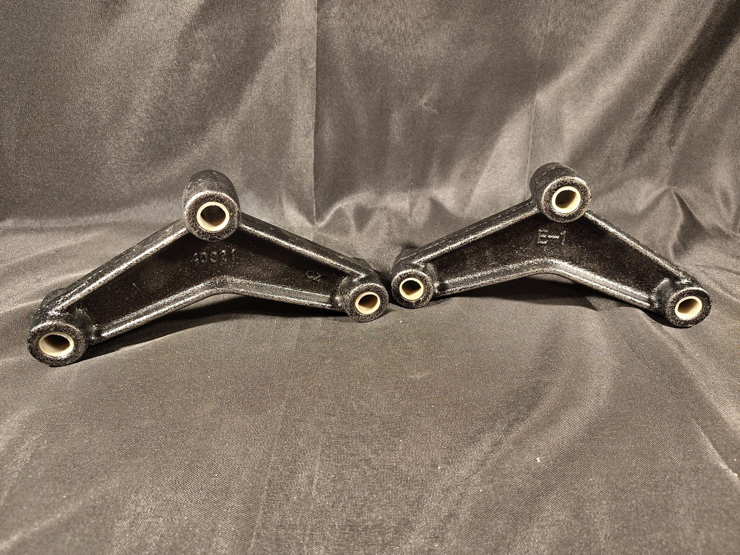 2-Pack Trailer Leaf Spring Equalizer w/ 9/16″ Nylon Bushings 7.75 inch