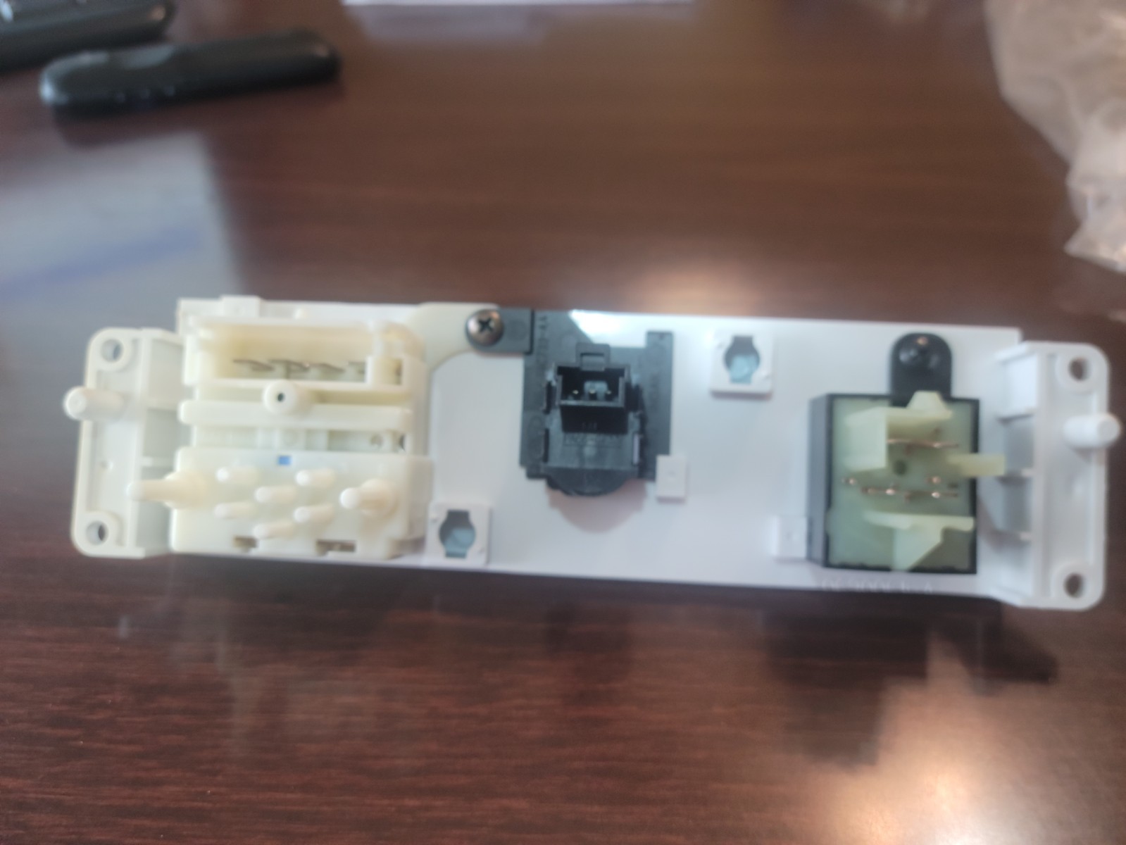 NEW – RV DASH AC SWITCH CTRL. PANEL AL 54-19C733-AA (Winnebago # 10390-65-702)