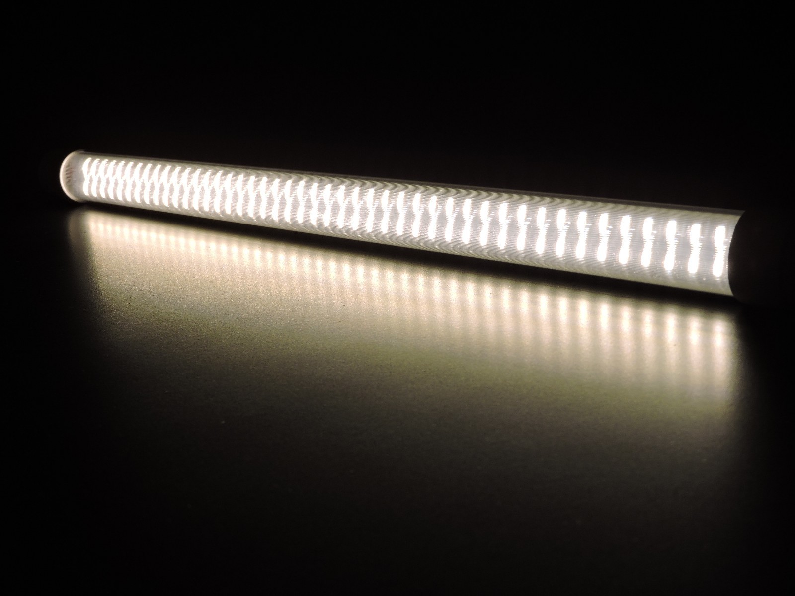 4PC 12V DC RV Marine F15T8 LED Tube Light 9W 18″(17-3/4″ pin to pin) WW 600 lm
