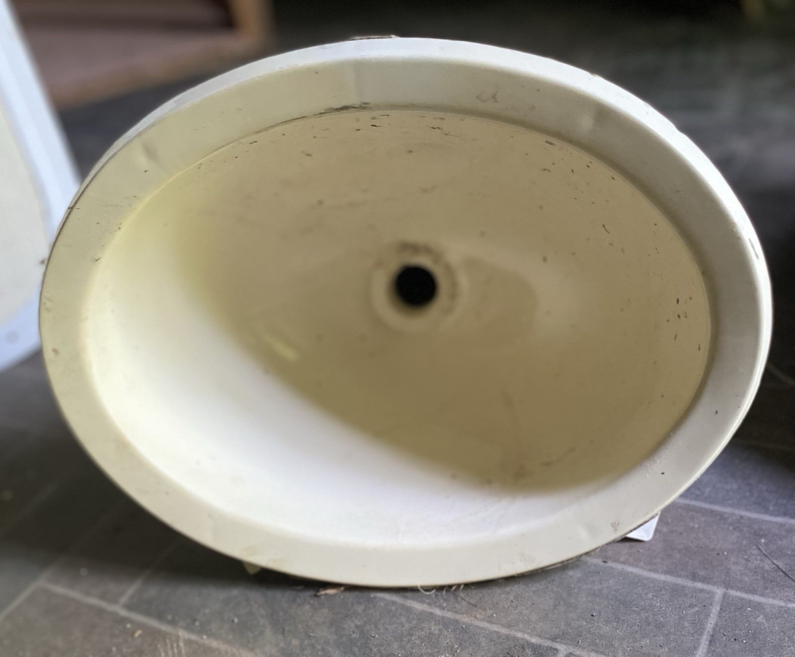 LaSalle Bristol 16 156PP 10″ x 13″ Ivory Oval Lavatory with Co Plug For RV