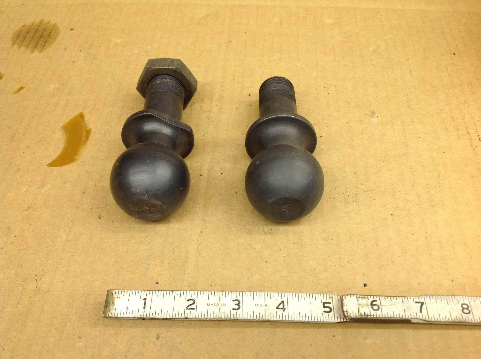2 Count 2″ Trailer Hitch Ball. 1 Missing Nut. NEW.