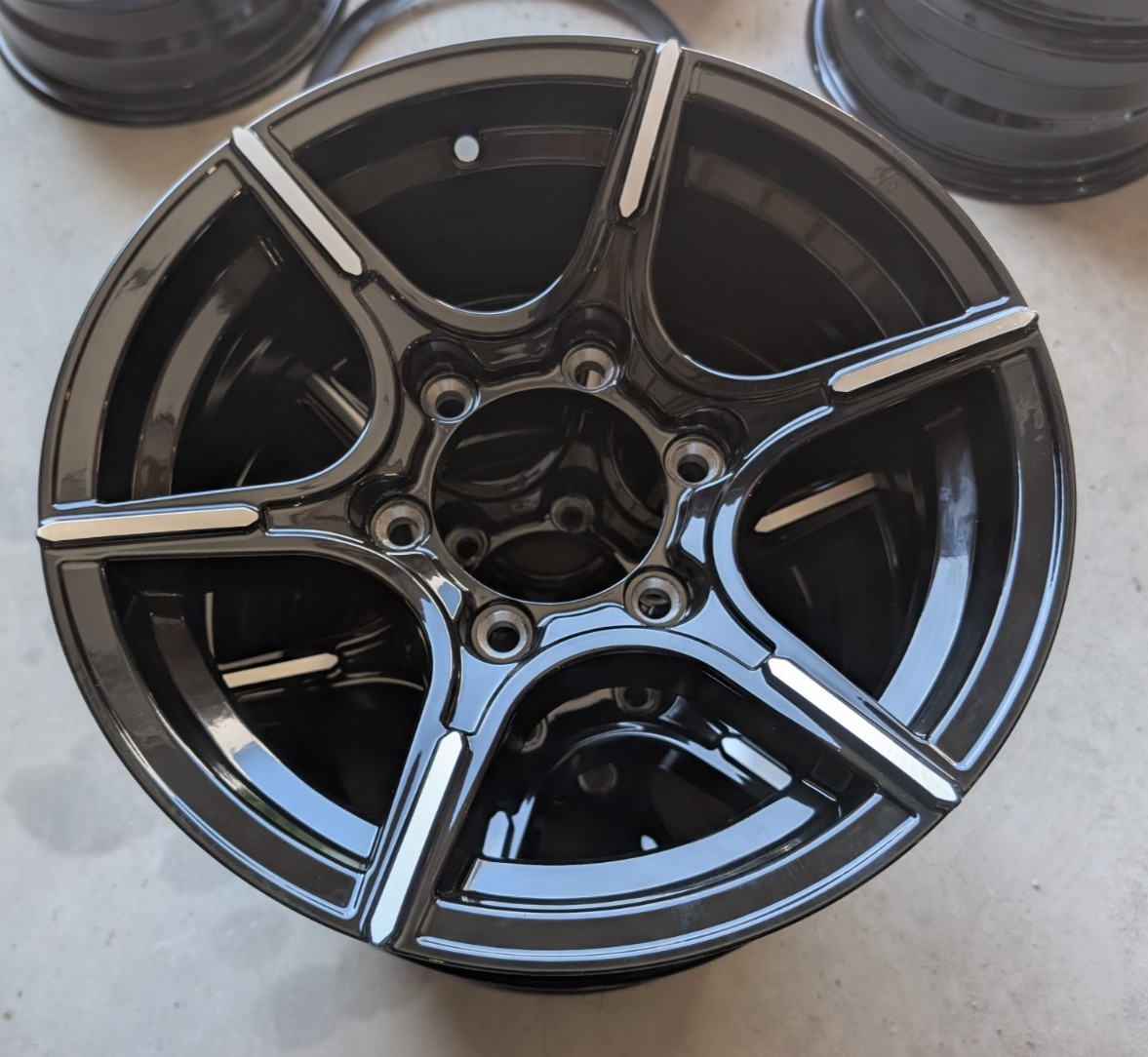 15″ X 6″ 6 LUG ON 5.5 ALUMINUM TRAILER WHEEL –