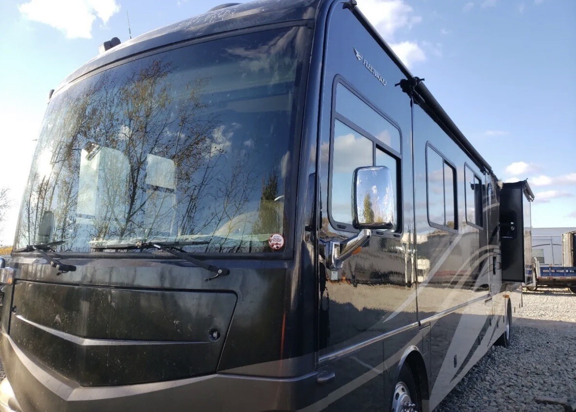 Rv Left side Luggage Storage Door #3 off 2007 Fleetwood providence 45 1/2 x 31