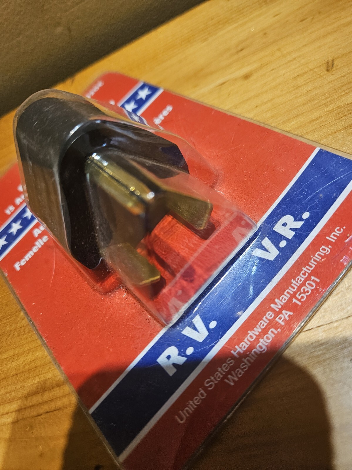 United States Hardware RV-320C R.V. Reverse Adapter 15 Amp Female-30Amp Male USA