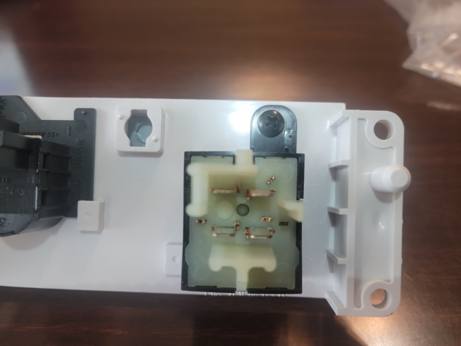 NEW – RV DASH AC SWITCH CTRL. PANEL AL 54-19C733-AA (Winnebago # 10390-65-702)