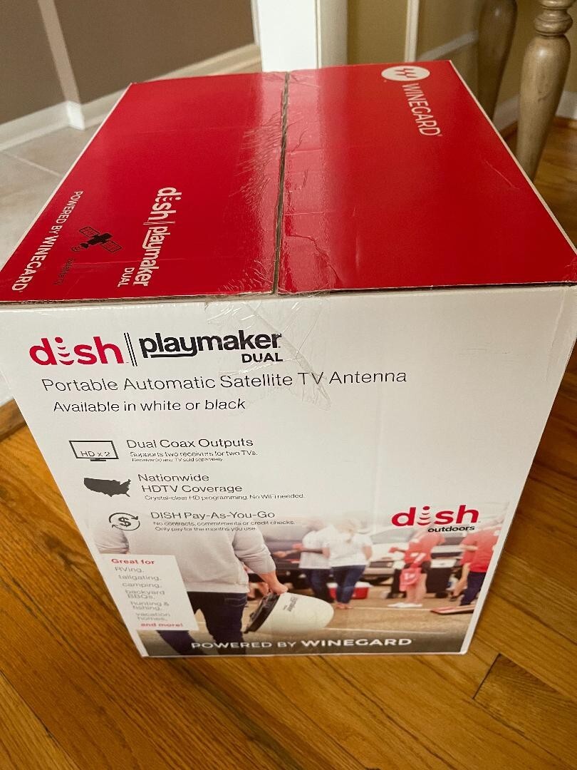 New Winegard Dish Playmaker Single Portable Automatic Satellite Antenna PL-8000