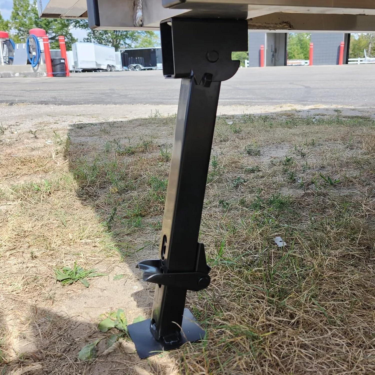 Efficient RV Stabilizer Jacks Set – 1000 lbs Each, Telescoping Design for Travel