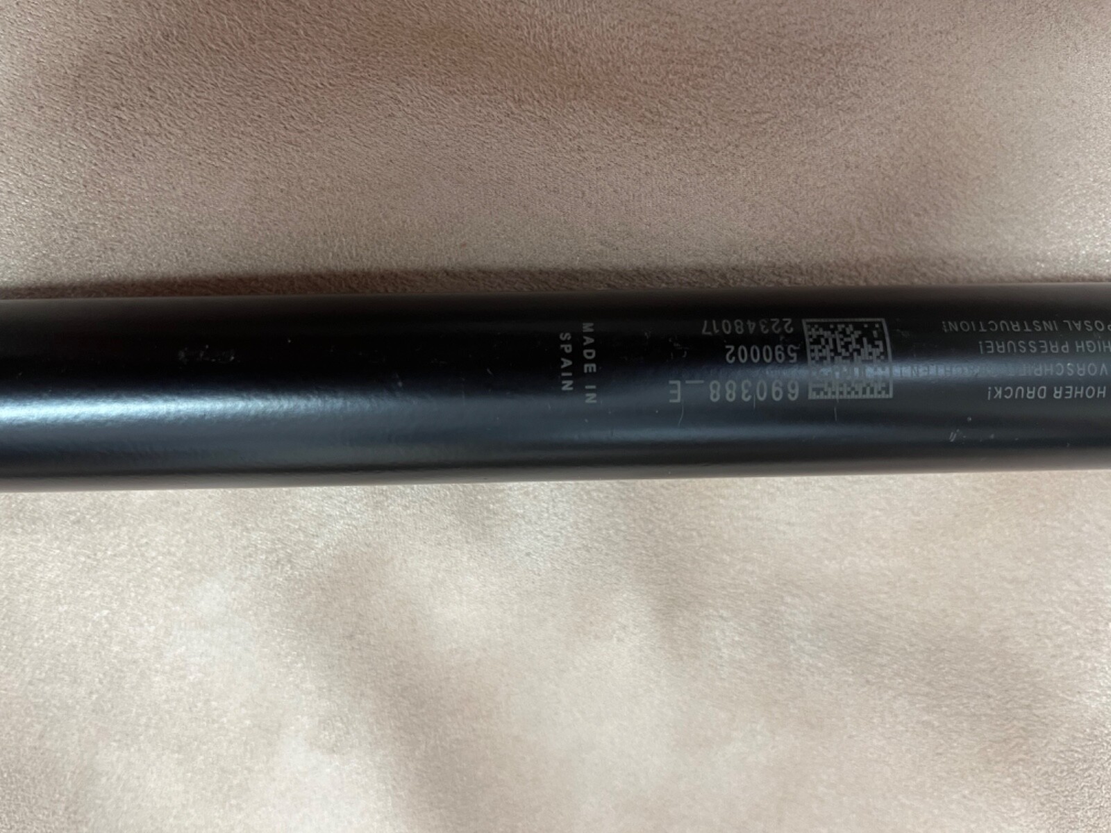 (Ref 276) Towing Hitch Damper Shock absorber Gas strutt AL-KO 690389 150v 530mL