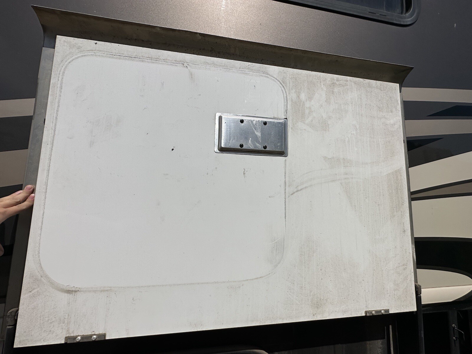 Rv Left side Luggage Storage Door #3 off 2007 Fleetwood providence 45 1/2 x 31