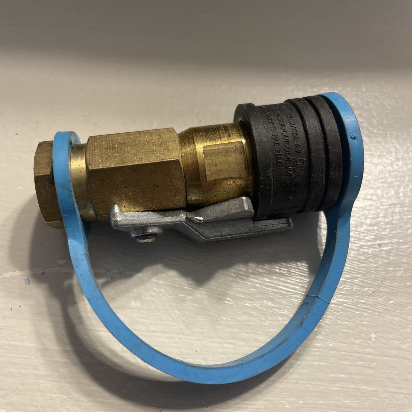 MB STURGIS 104052 1/4″ NPT BRASS PROPANE QUICK DISCONNECT SHUT OFF w/PLUG