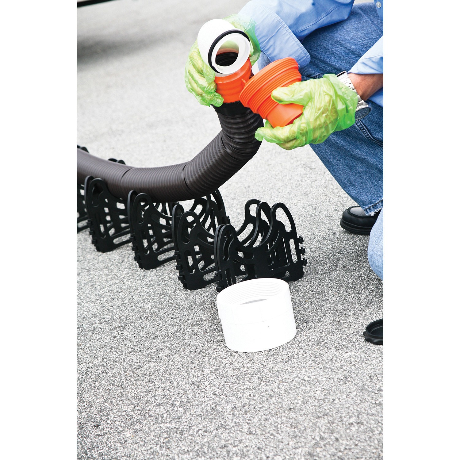 Camco 39761 RhinoFLEX 15′ Black Sewer Hose Kit