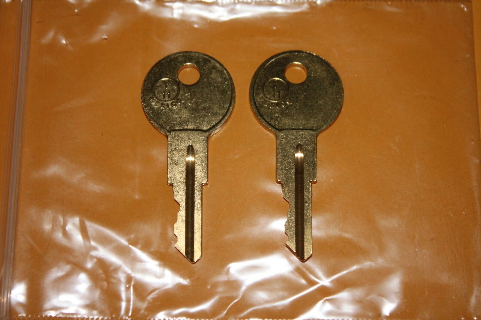 C001A-C250A Two Keys FOR Snap-on Tool box, snap on Toolbox, pre-cut to your code