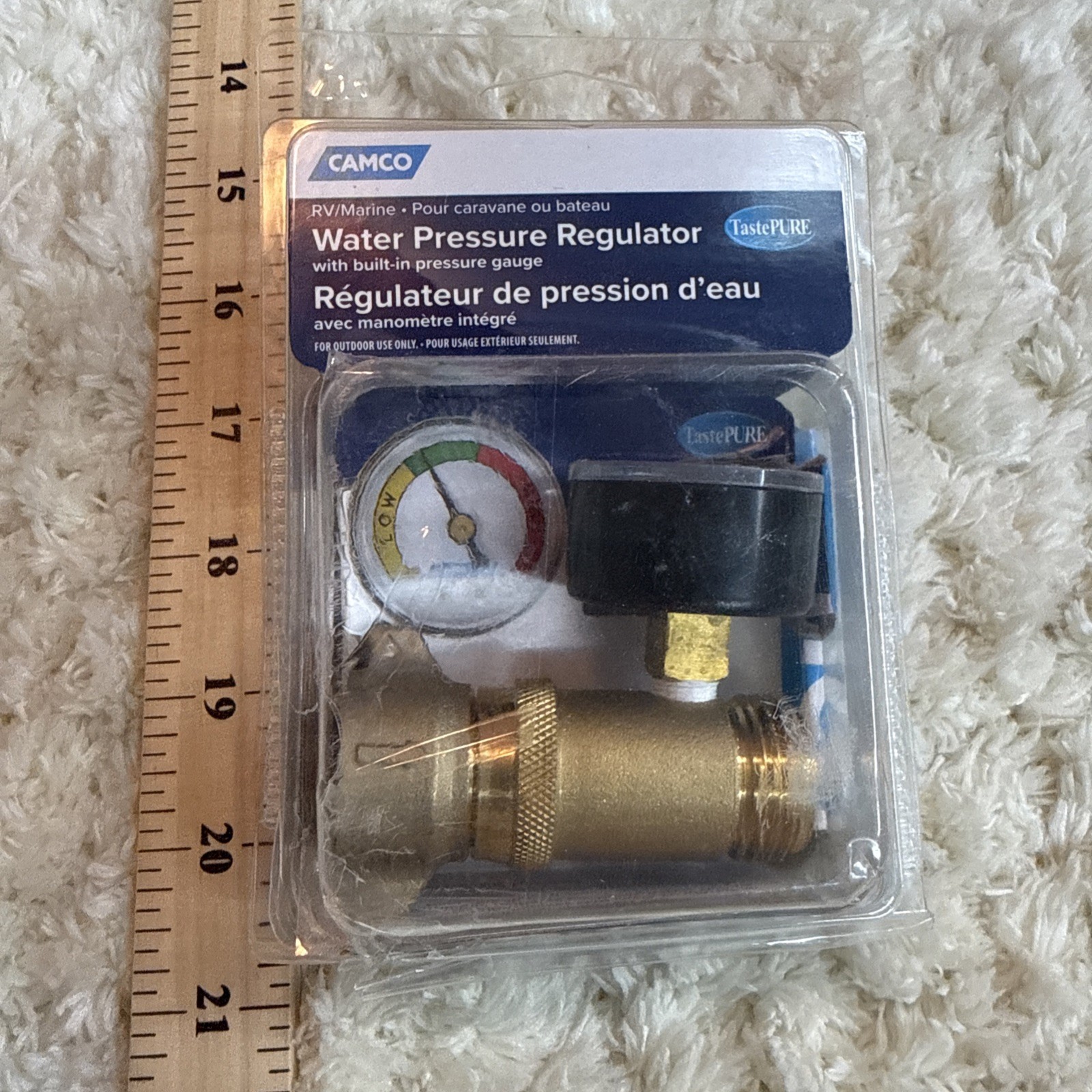 Camco RV Water Pressure Regulator w/ Built-in Gauge 40064 Boat Camper Motor Home