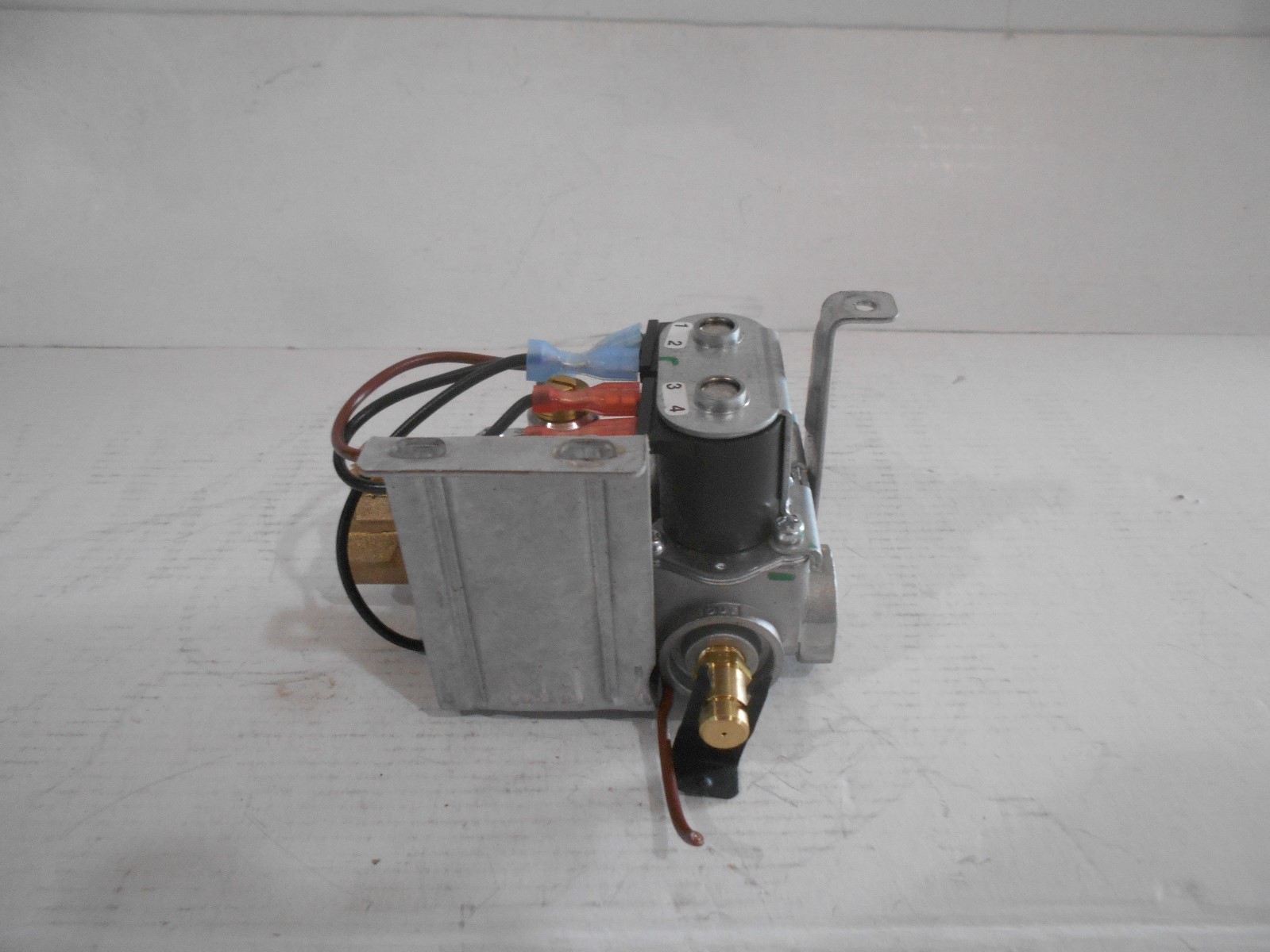 *RV WATER HEATER GAS VALVE SUBURBAN WATER HEATERS FREE SHIP