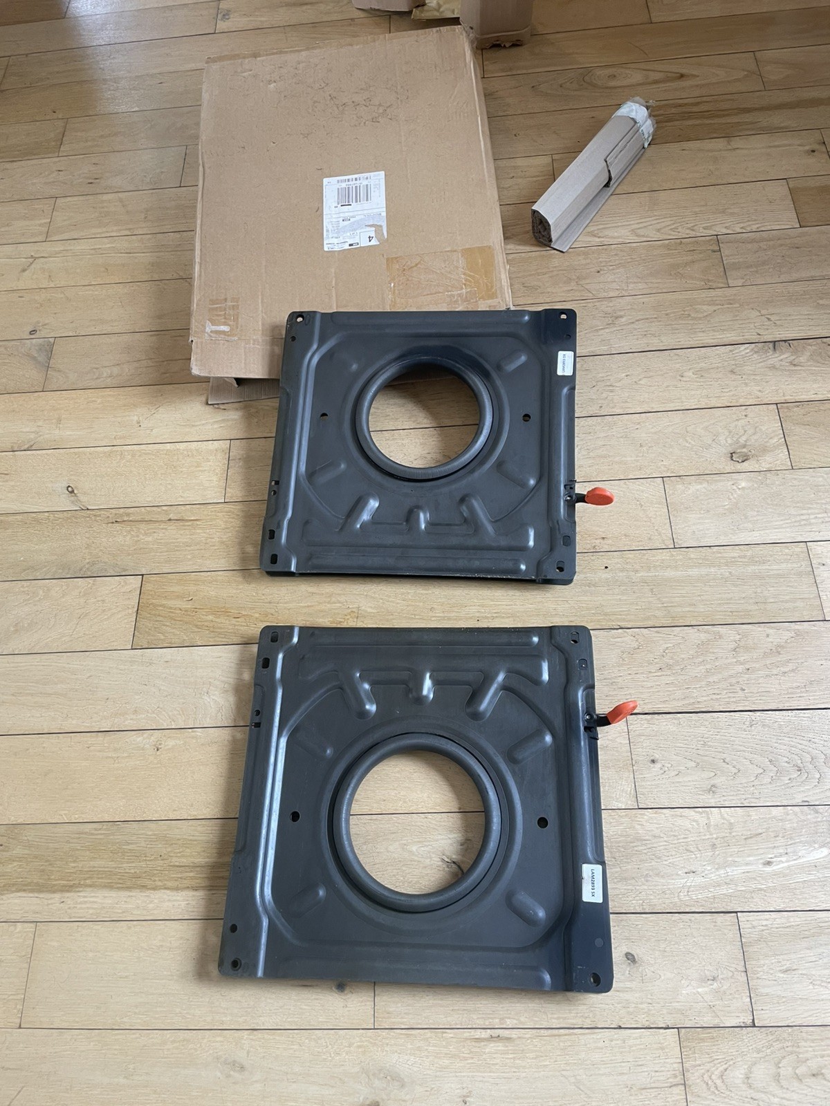 VW Transporter T4 (1997-2003)  SINGLE  Swivel Seat Base pair x2 new unused