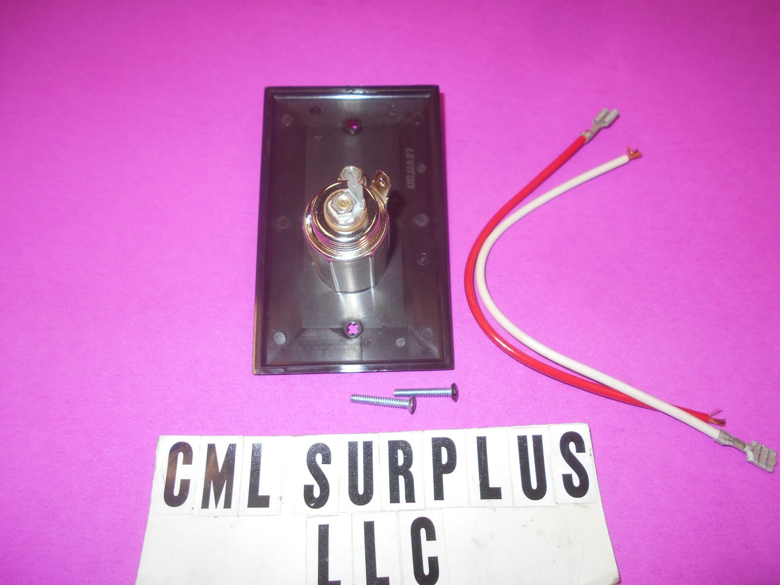 *LEVITON WALL PLATE POWER SUPPLY 12VDC ANTENNA CABLE BLACK FREE SHIPPING