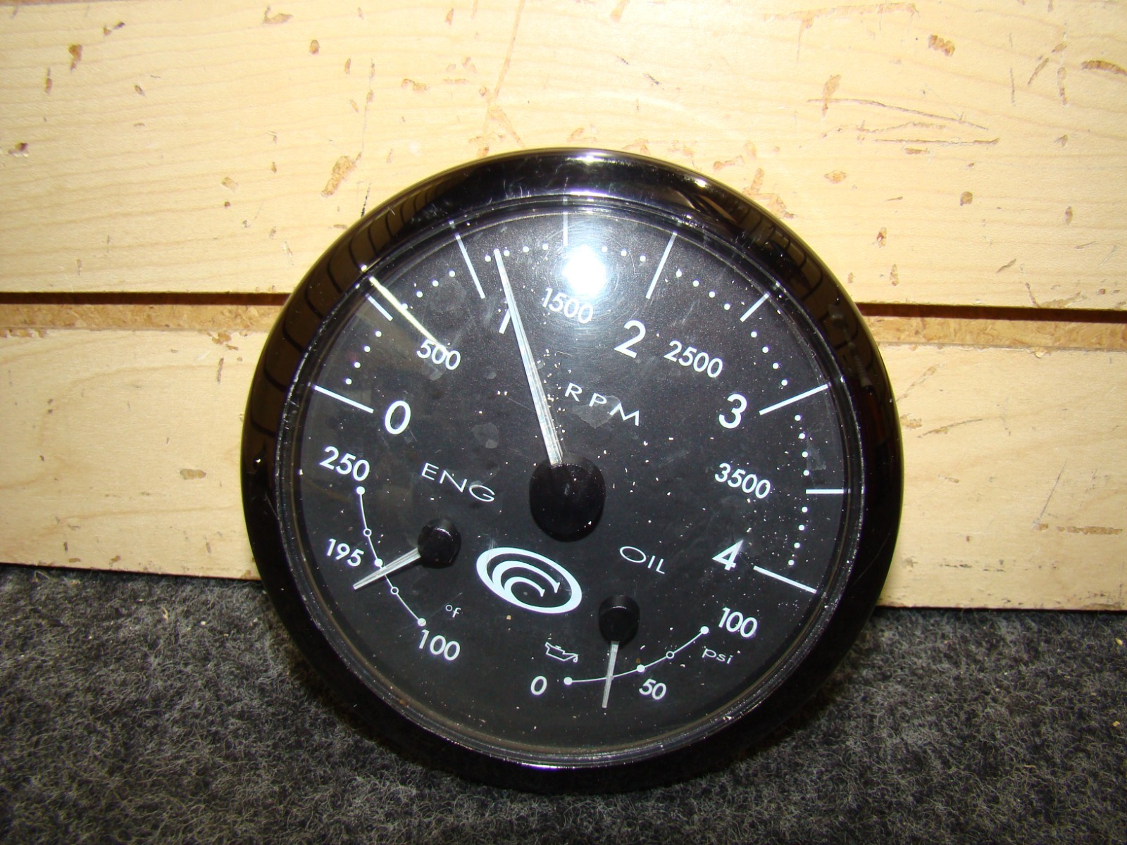 USED RV 5″ GUAGE 3 IN 1 RPM/ENG/OIL COUNTRY COACH MEDALLION 7744-20002-29