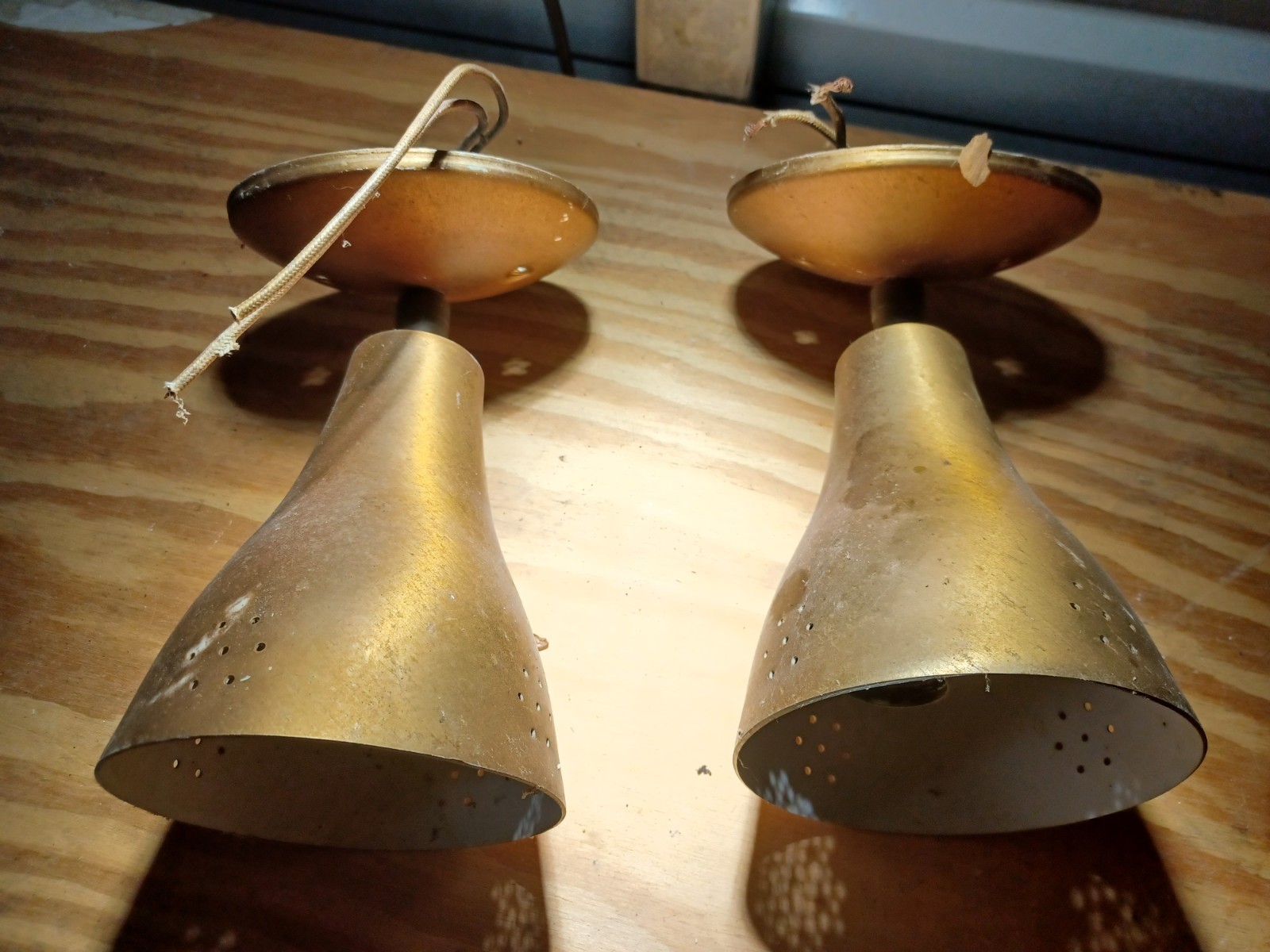 Vintage 1950’s bronze TRAVEL TRAILER mobile home wall sconce LIGHTS 54 Travelo
