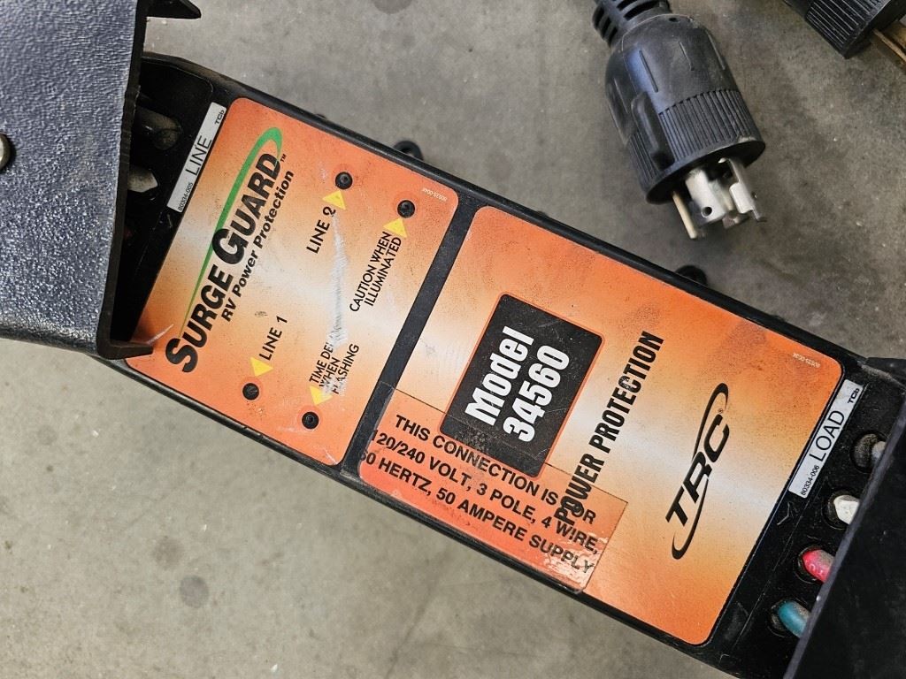 USED SURGE GUARD MODEL 34560 Power Protect with CABLES Ship from 08 Alfa See Ya