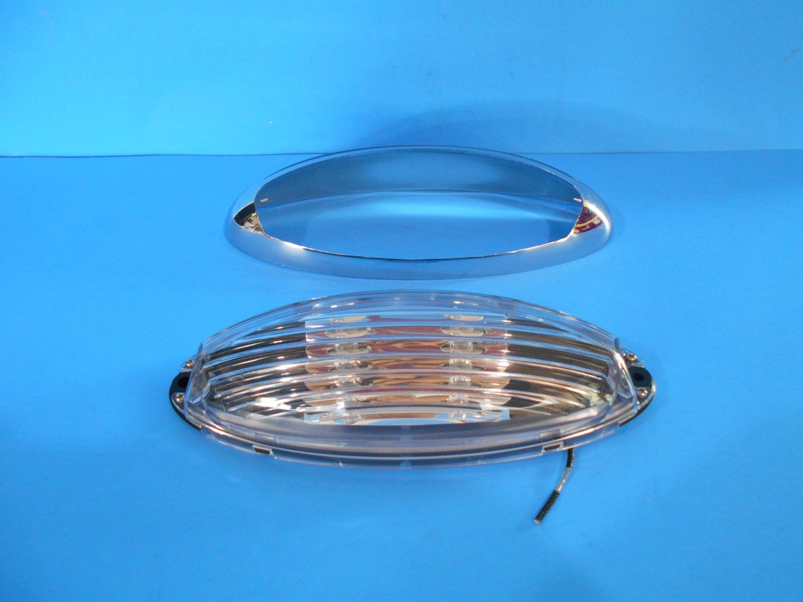 *12 VOLT RV CHROME BEZEL HALOGEN EXTERIOR PORCH LIGHT CLEAR ACRYLIC LENS CH86