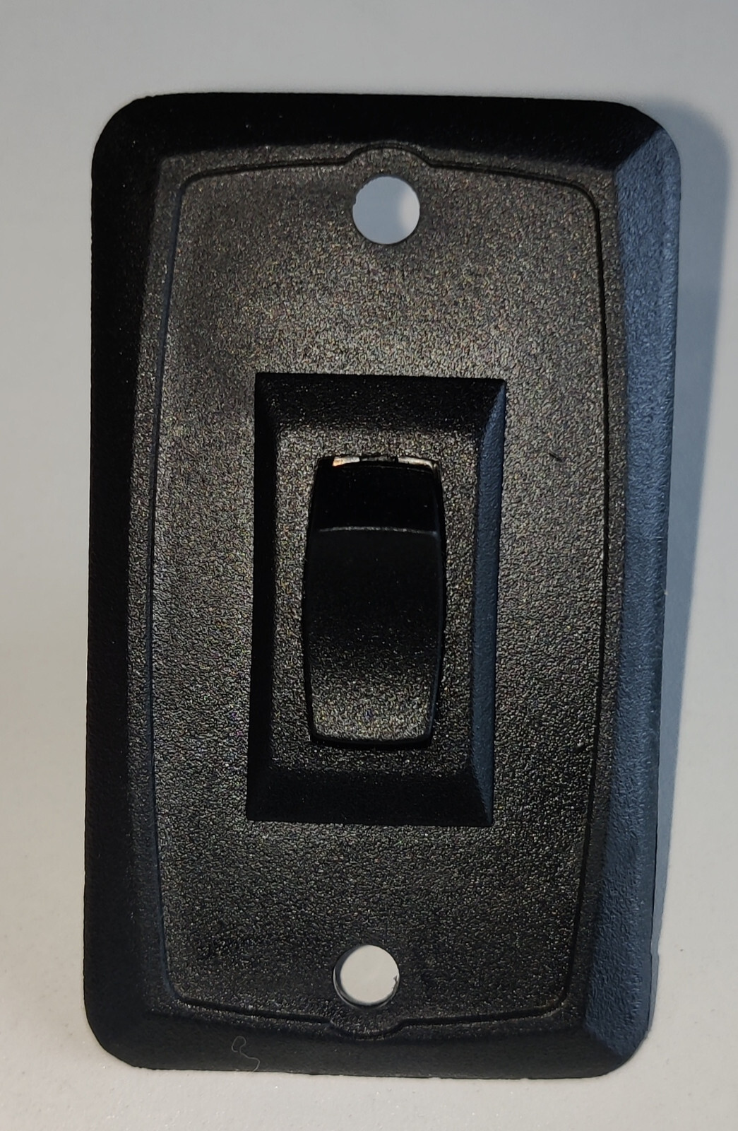 Sigma LR-20985 Momentary On/Off Rocker Switch w/ Faceplate – Black 13A 125V RV