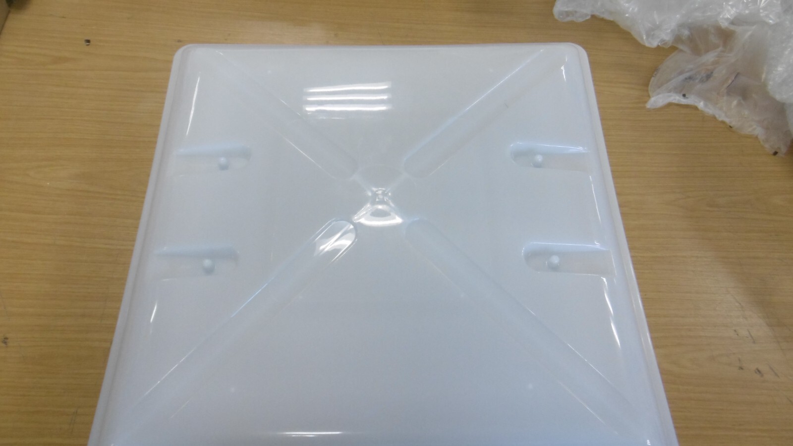 MPK OPAQUE ROOFLIGHT MODEL 46 WITH BLIND & FLYSCREEN 400x400mm HOLE WHITE FRAME