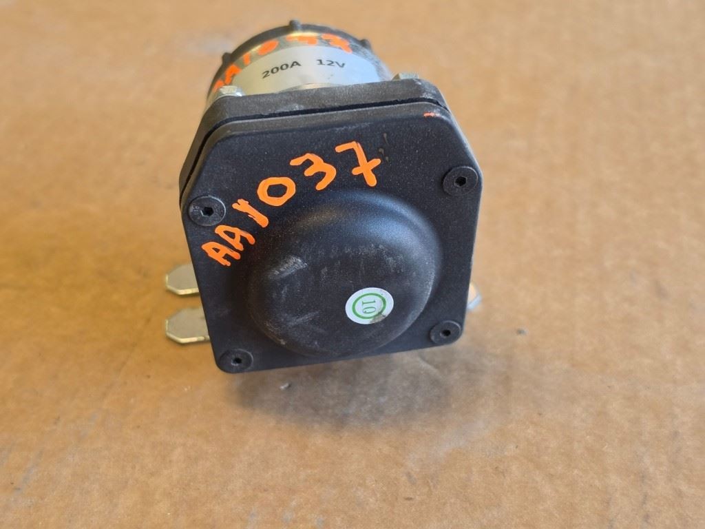 USED 12V Solenoid RV N2004/3020848 from 07 Monaco La Palma XL