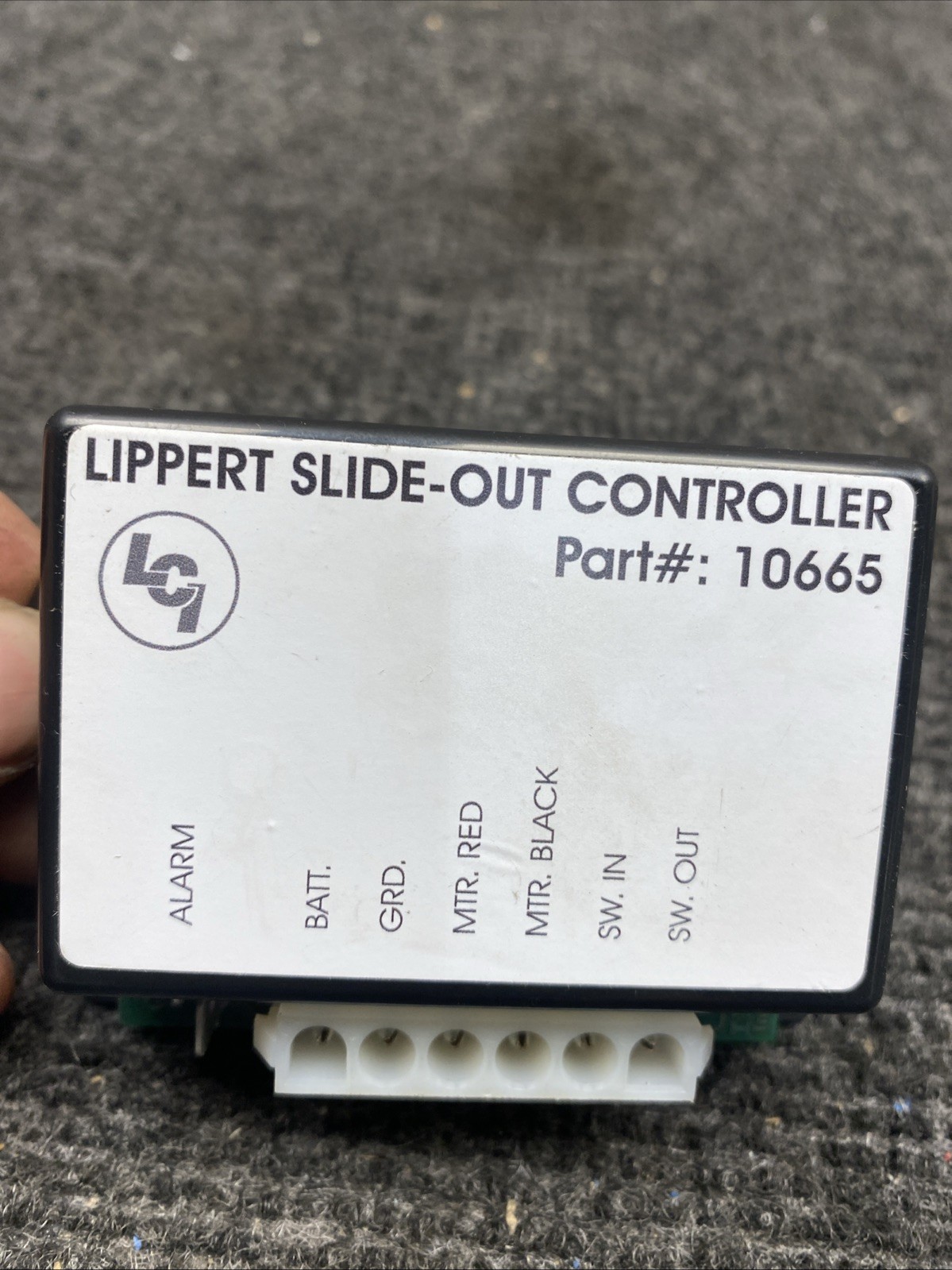 Lippert 10665 RV Slide-Out Controller Above Floor / Through Frame New