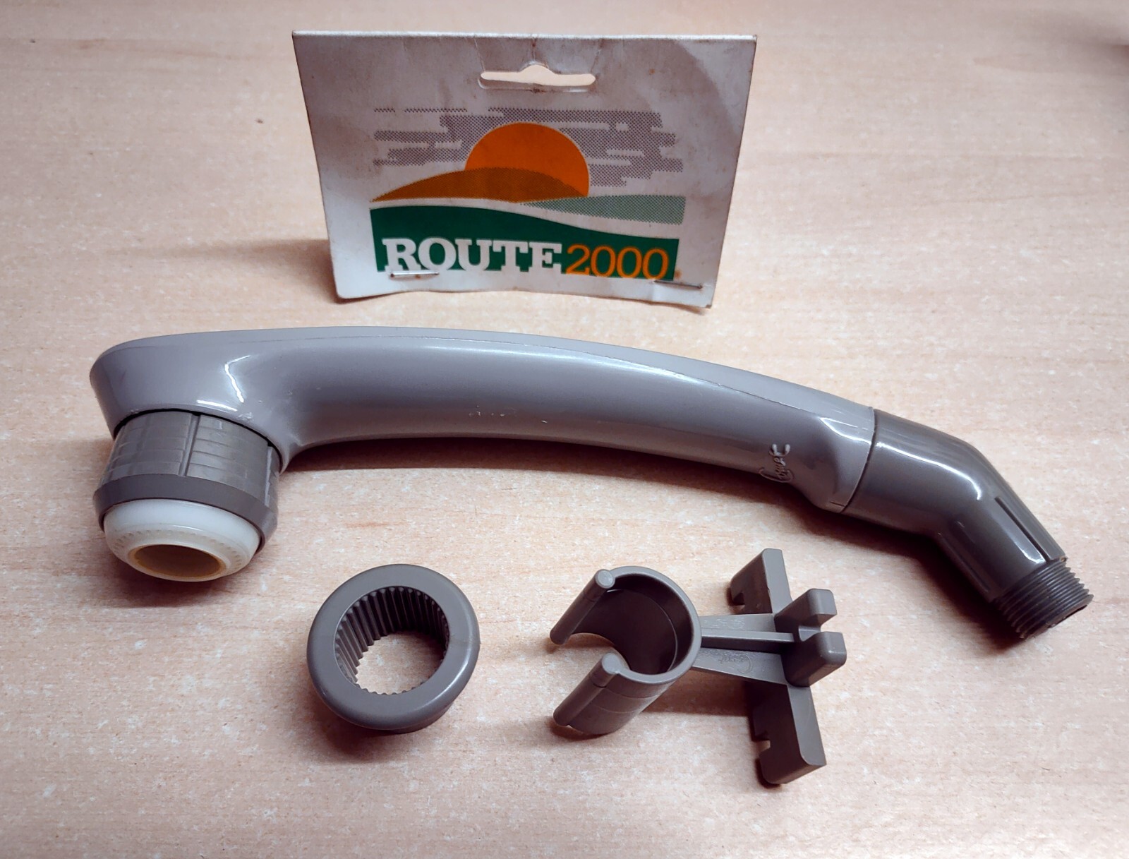 CARAVAN SHOWER HEAD & CLIP COMET LIGHT GREY ADJ SPRAY HEAD
