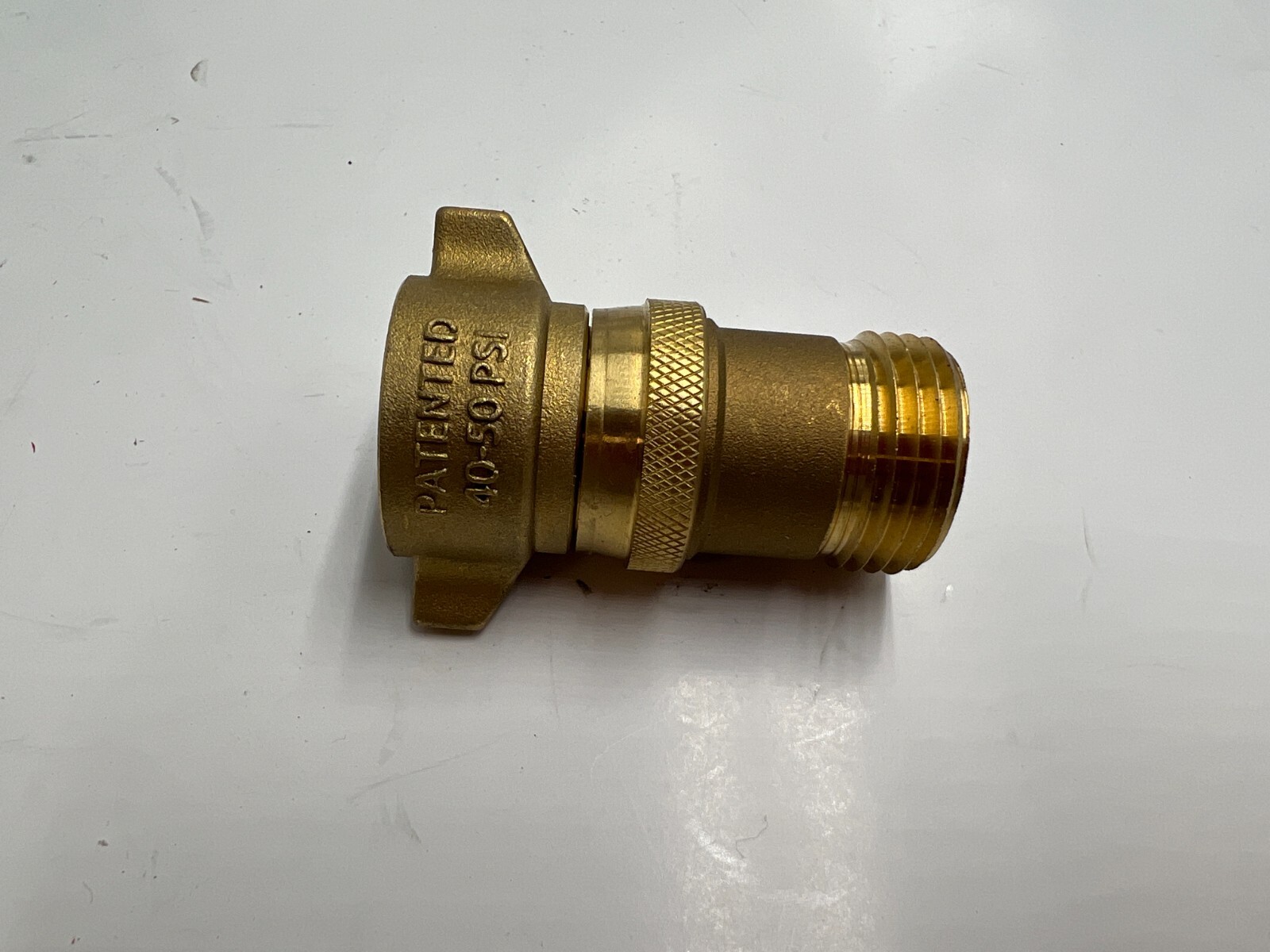 Camco RV Water Pressure Regulator 40-50 PSI (276-345 kPa) Durable Brass No Lead