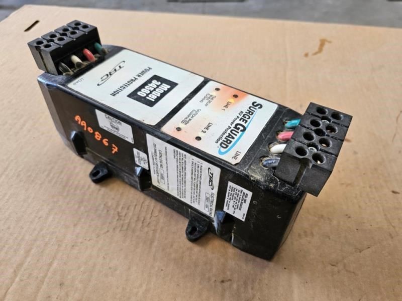 USED Surge Guard 34560 from 05 NEWMAR KOUNTRY STAR Shipped