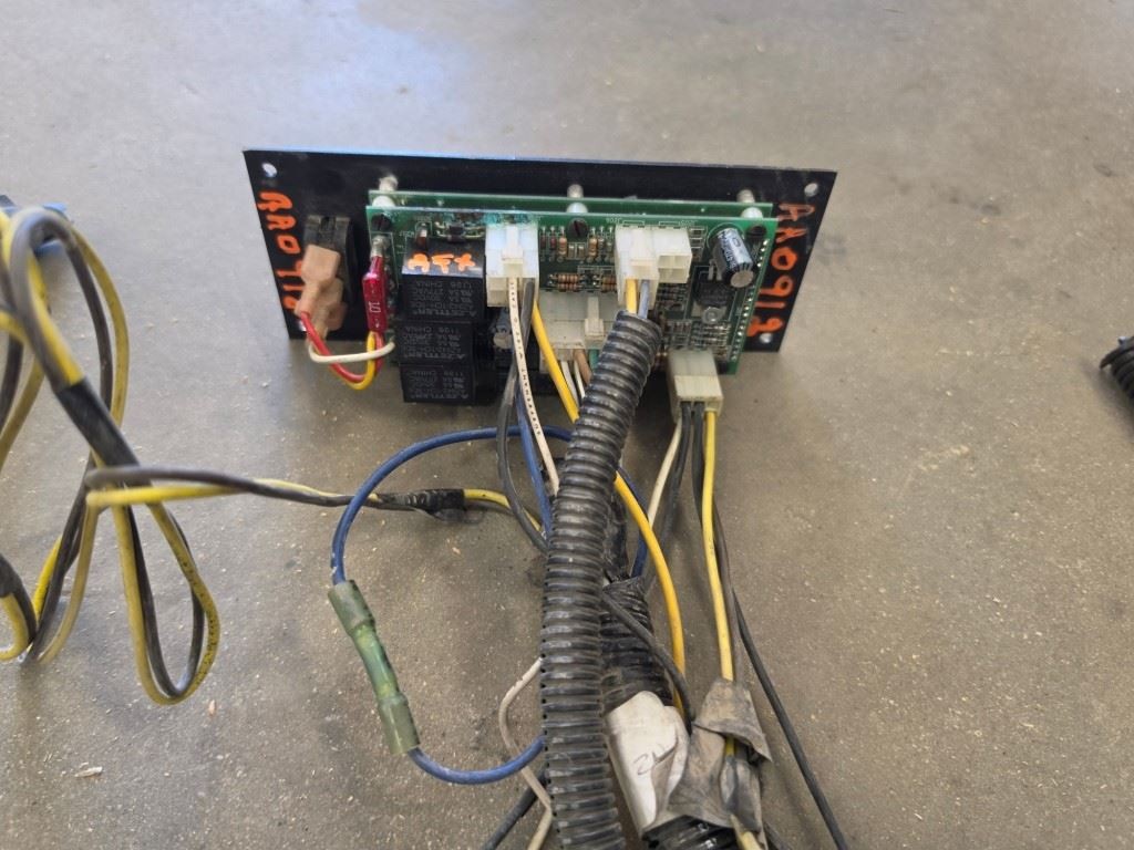 USED Set BIGFOOT Leveling QUADRA JACKS from 99 Gulfstream Tourmaster SHIP Los An