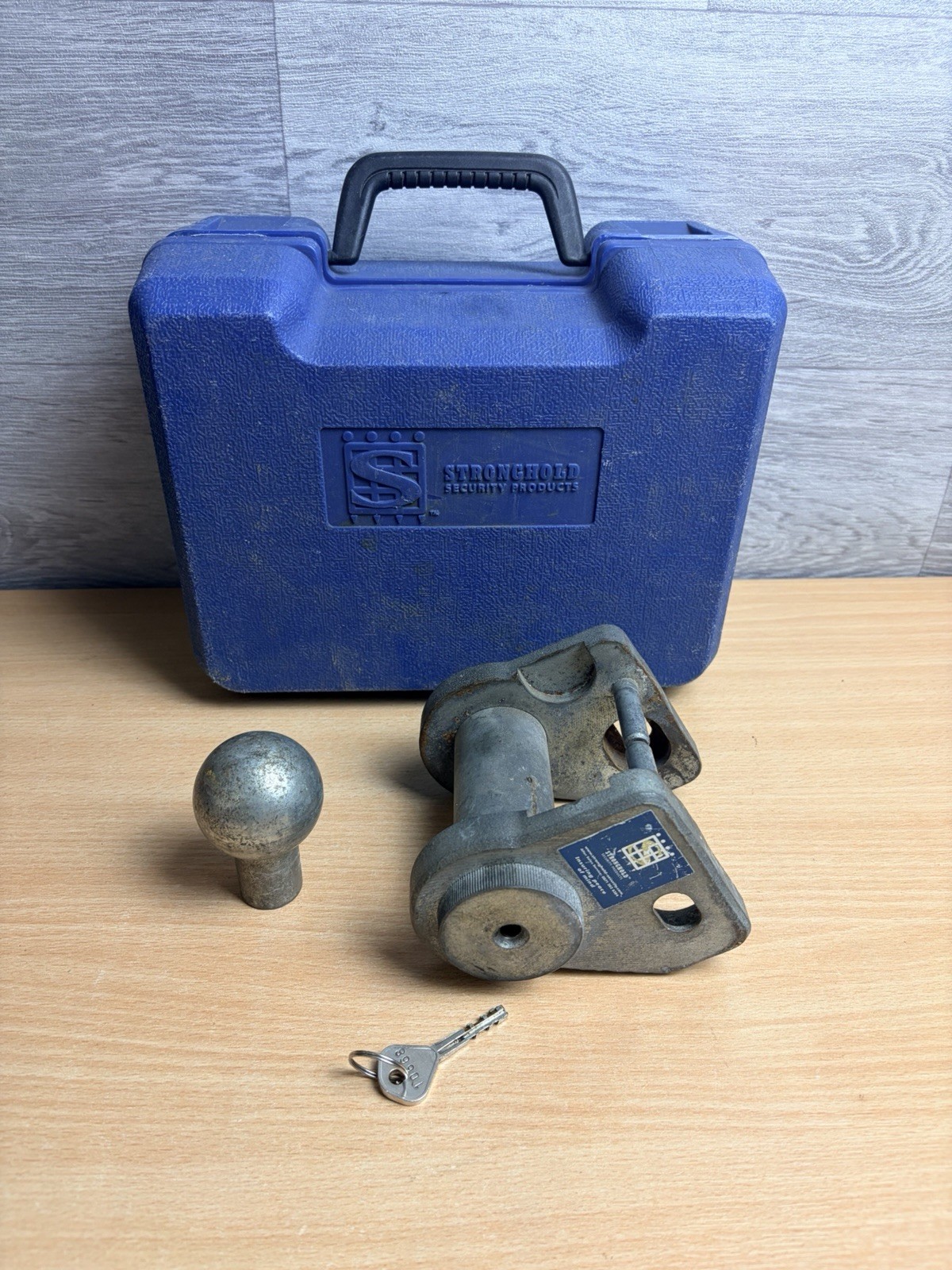 Coupling Hitch Lock Winterhoff & BPW Trailer Caravan Insurance Approved 1 Key