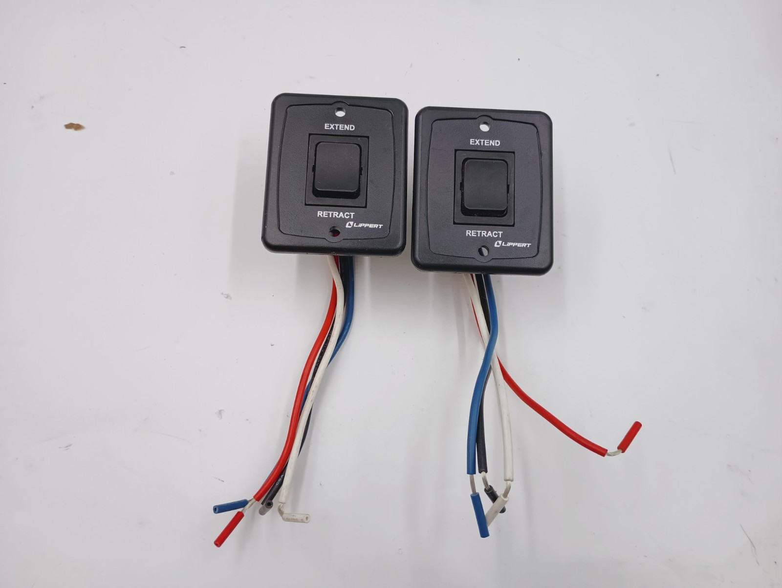 (2) LIPPERT SIGMA 201 SERIES 12V 40A 280570 POWER EXTEND RETACT SWITCH 4 WIRE