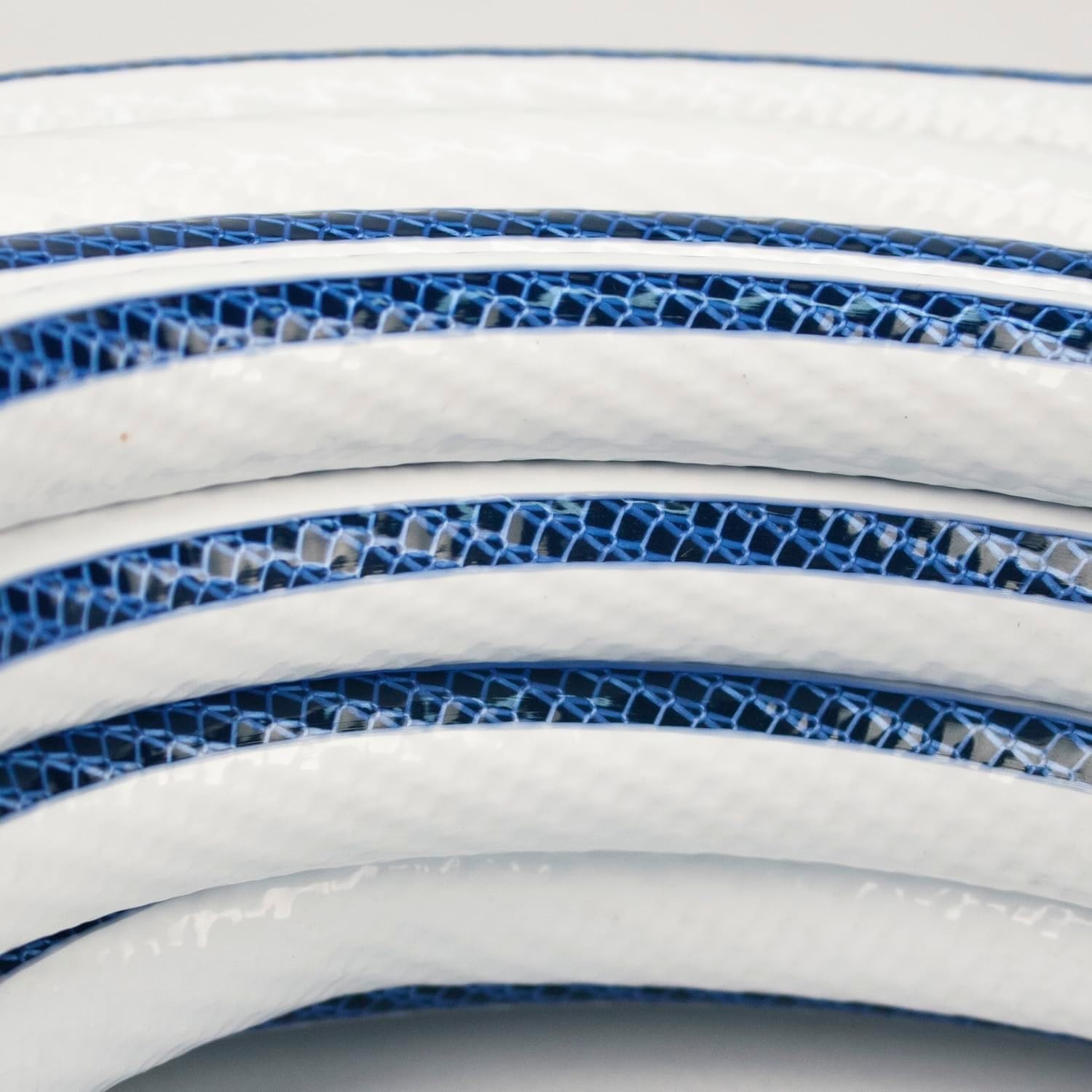 Durable 5/8″ x 75′ White RV Marine Hose NeverKink Patented Tech Leak-Proof