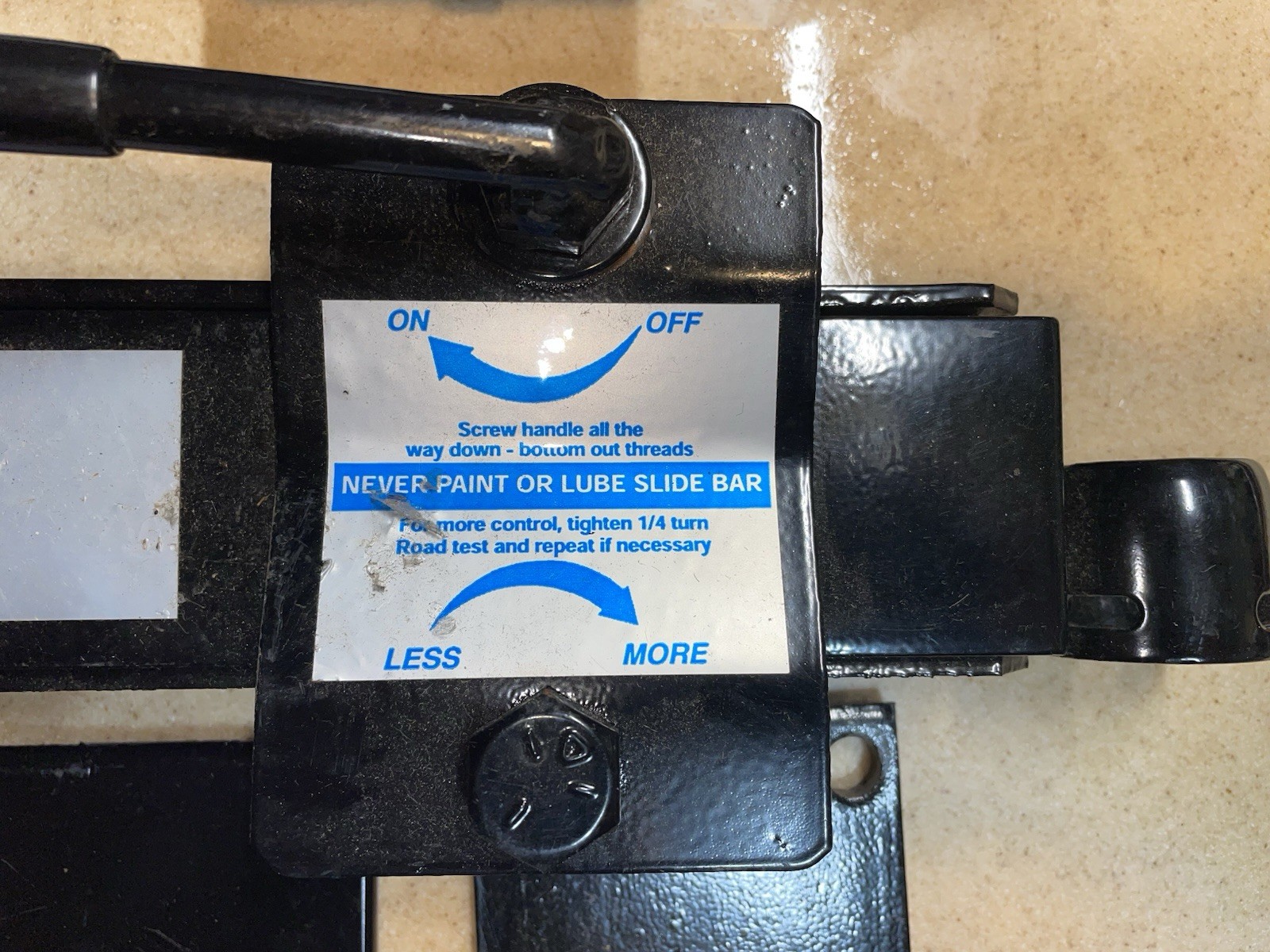 One Reese Heavy Duty #26660 Friction Sway Control Tow Rear Towing Trailer RV