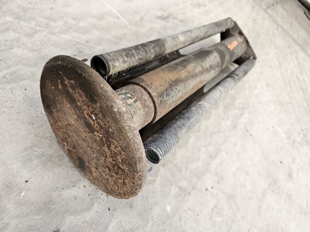 USED RVA FRONT LEVELING JACK from 03 MONACO DIESEL PUSHER RV SHIPPED Los Angeles