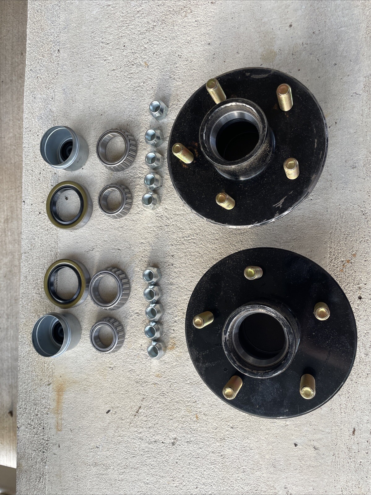 Two Trailer Idler Hub Set 5 on 4.5 for 3500 lbs Axle – 22017K 1/2″-20 thread