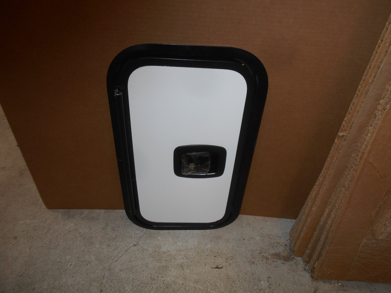 *22″ X 12″ HATCH BAGGAGE CARGO COMPART STORAGE DOOR RV WHITE FREE SHIP *535*