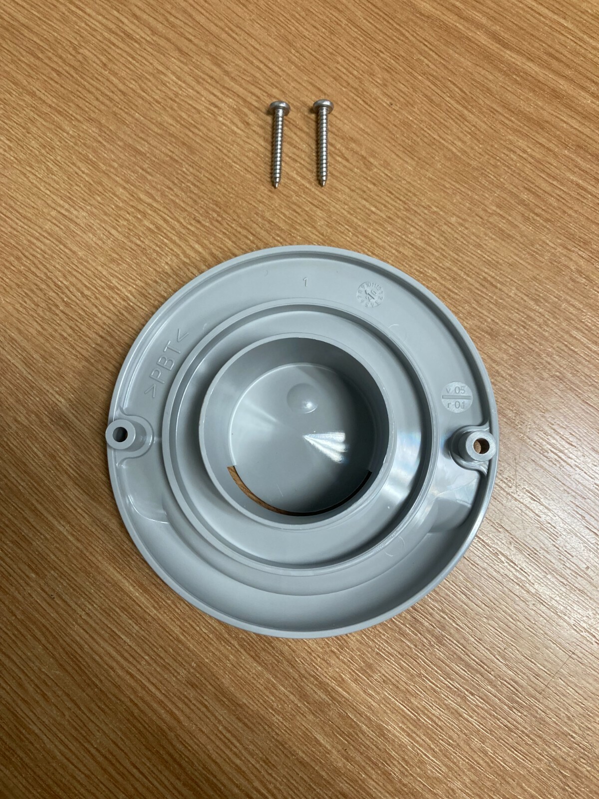 TRUMA COWL ROUND OUTER PART LIGHT GREY 36151-08