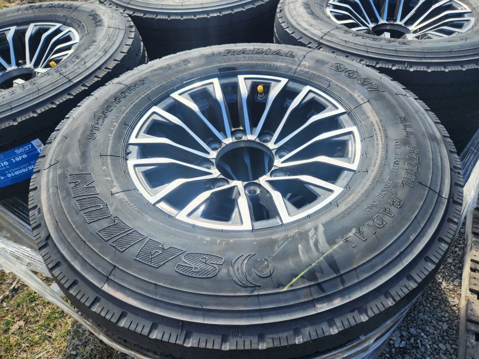 16″ 8 LUG ON 6.5 STEEL WHEELS & 235/80/16 14 PLY LOAD RANGE G –
