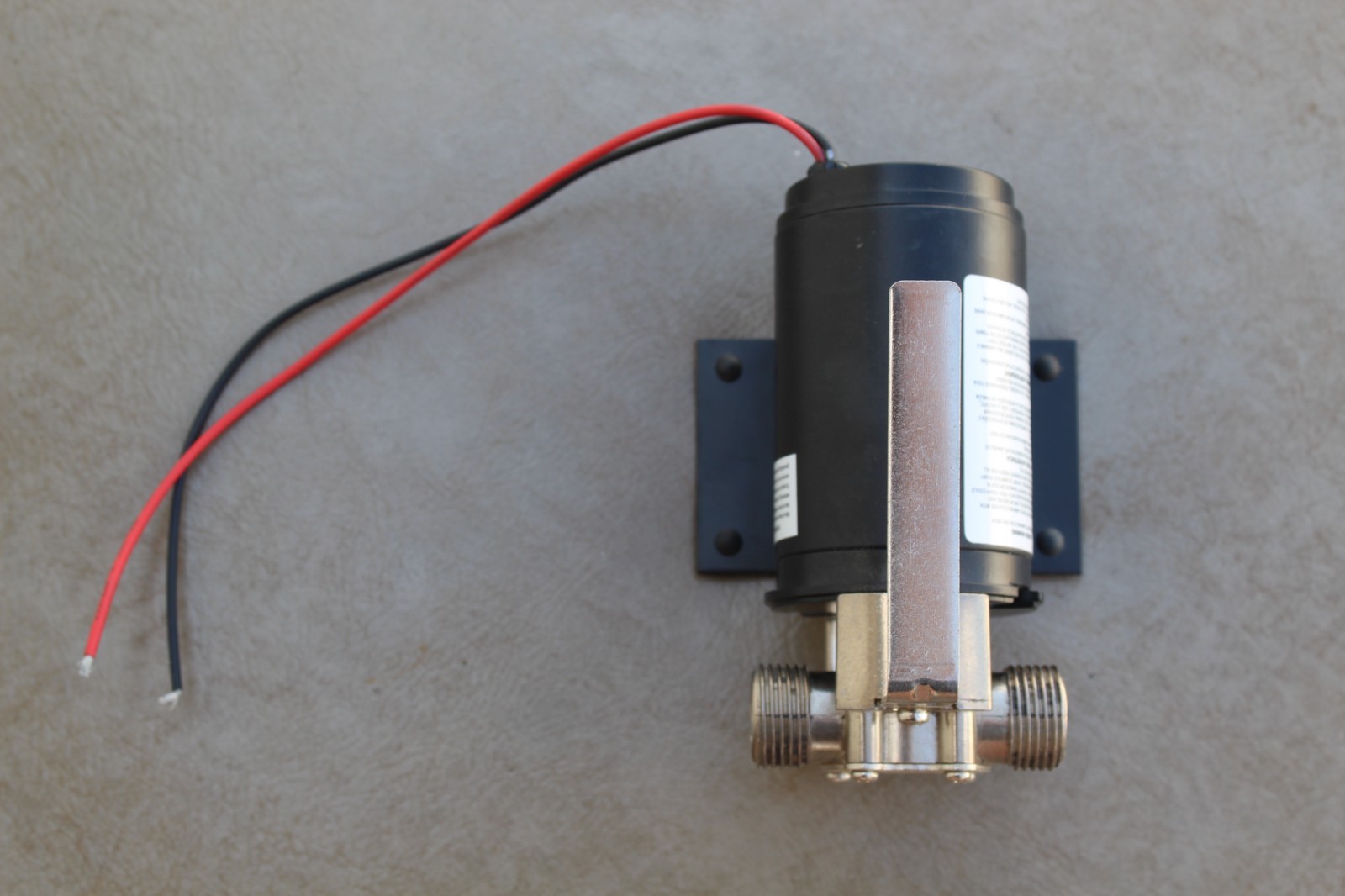 Universal 12V DC Portable Water Transfer Pump 1/10HP 330 GPH Utility RV Marine