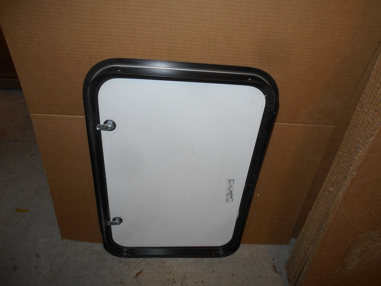 *26″ X 18″ HATCH BAGGAGE CARGO COMPART STORAGE DOOR RV WHITE FREE SHIP *493*