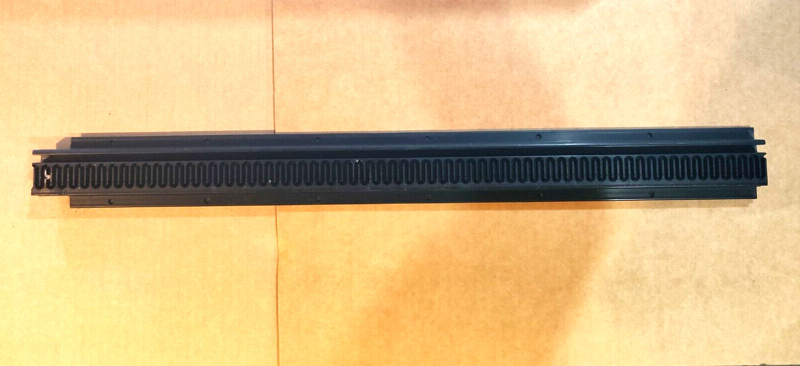 LIPPERT LCI SCHWINTEK SLIDE OUT GEAR RACK TRACK 25.75″ TOP RIGHT INVERTED STYLE