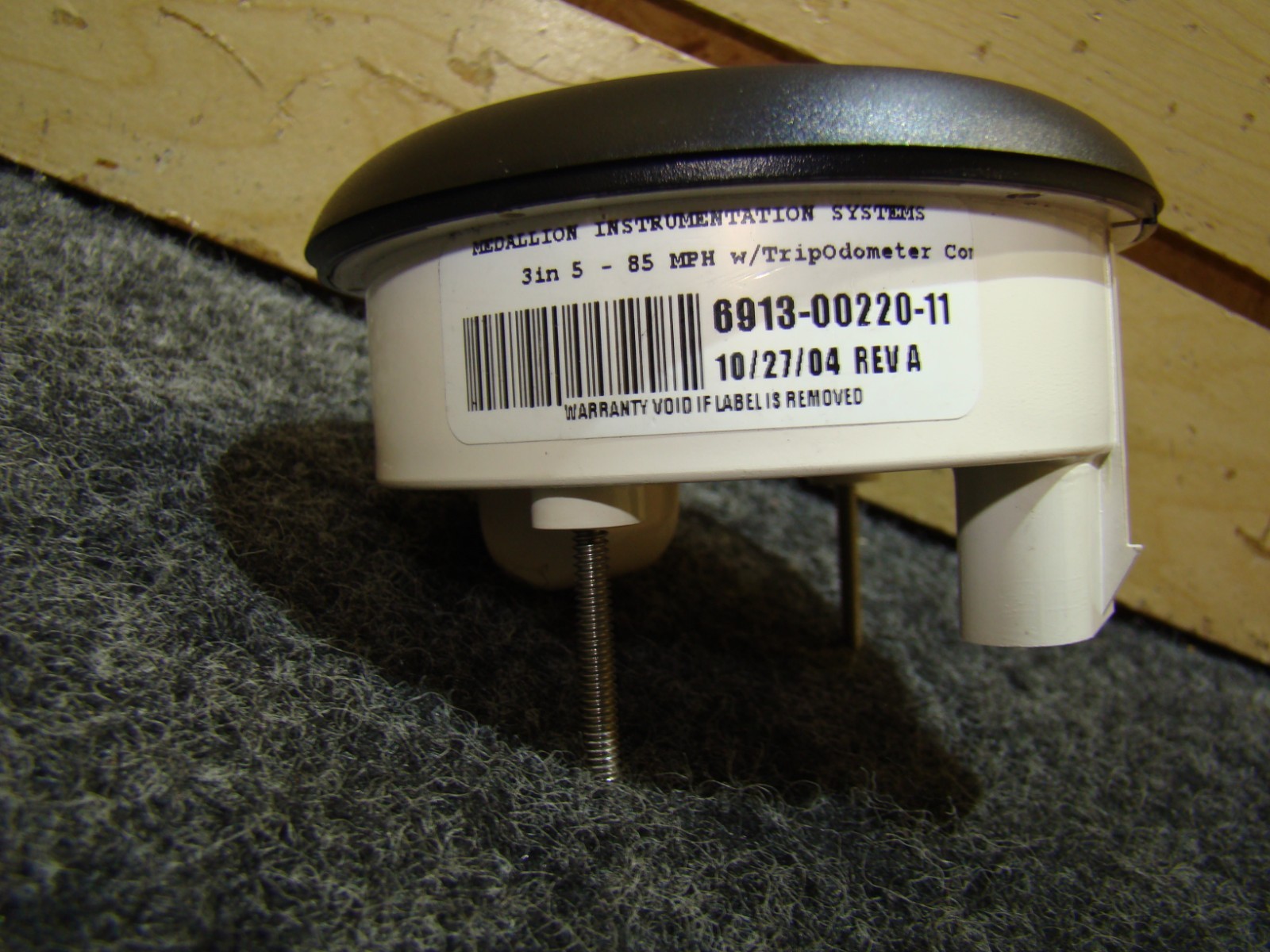 USED RV 6913-00220-01 SPARTAN SPEEDOMETER DASH GAUGE MEDALLION