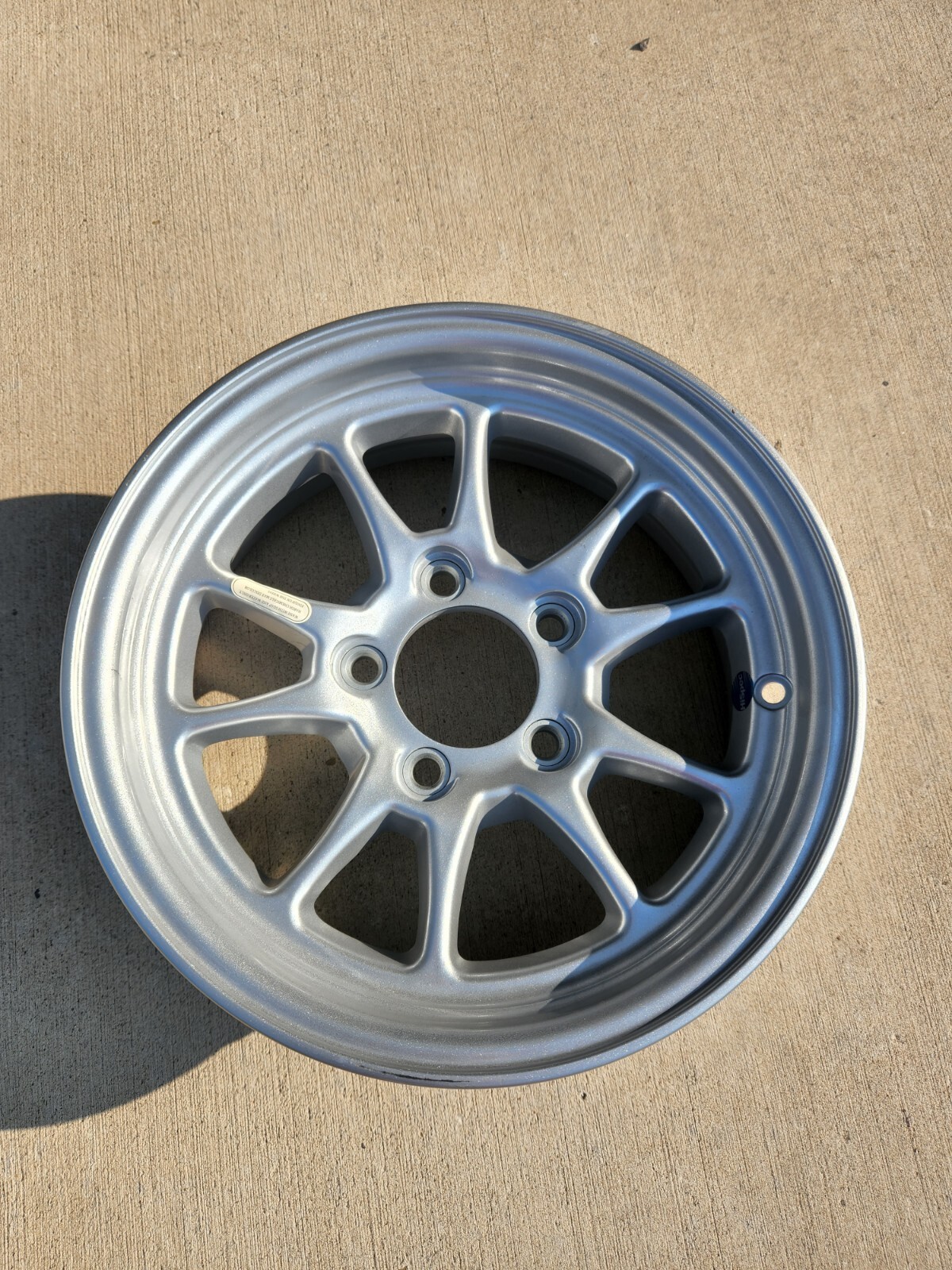 SINGLE 14″ X 5″ 5 LUG ON 4.5 ALUMINUM TRAILER WHEEL with CENTER CAP