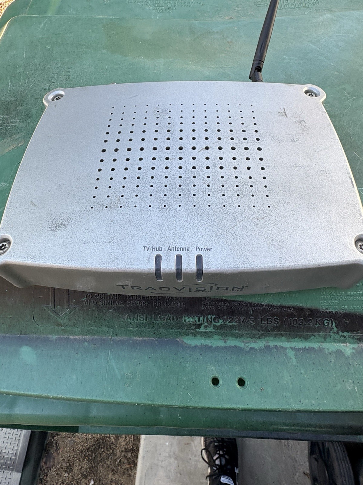 Trac Vision RV1 RV Satellite System for Parts Or Repair
