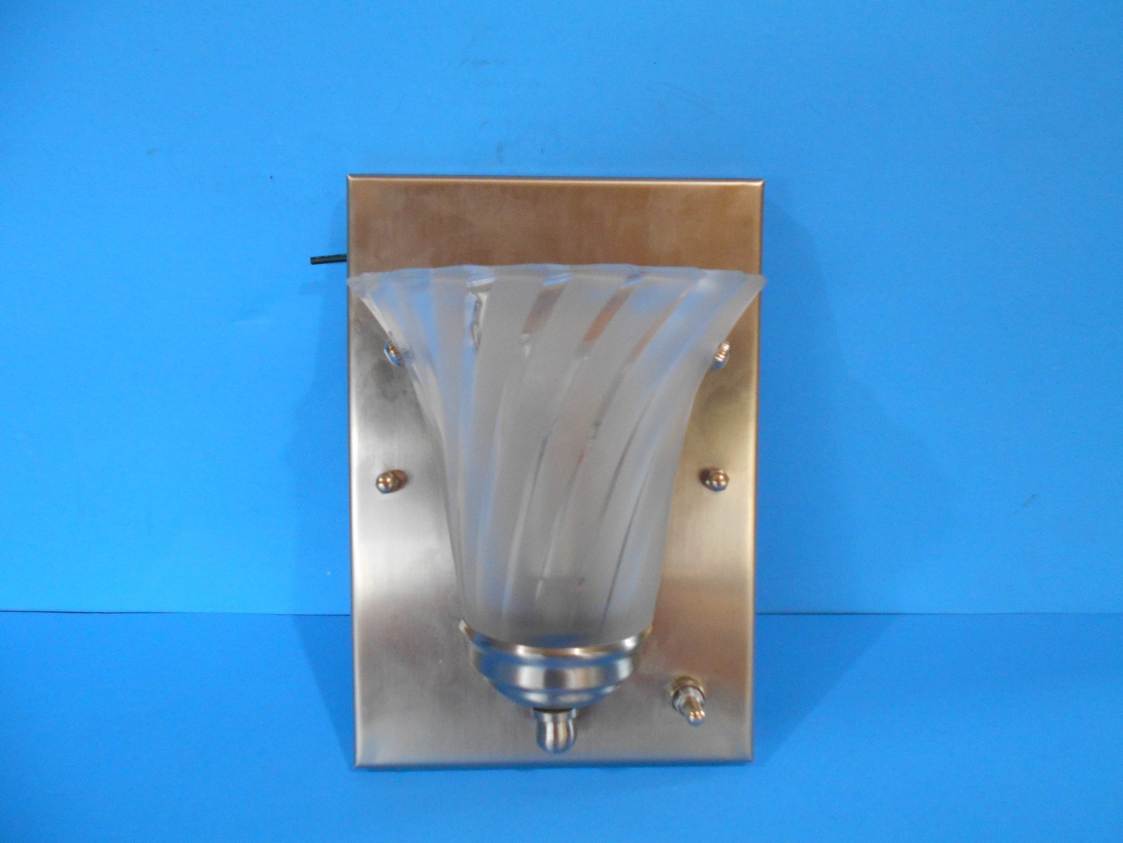*12 VOLT RV WALL MOUNT DECORATIVE LIGHT 39500SNI-2657CF FREE SHIPPING