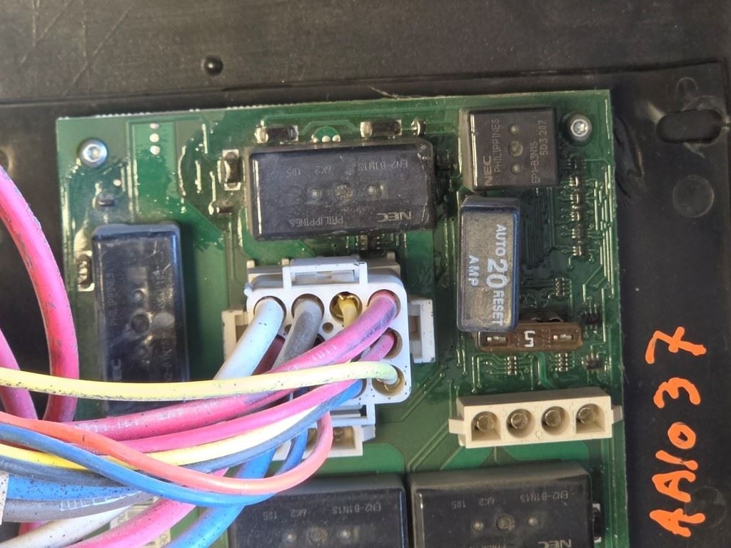 USED 2007 Monaco La Palma XL SLIDE OUT CONTROL UNIT Sld Out CNTRL IDS 10667E Shp