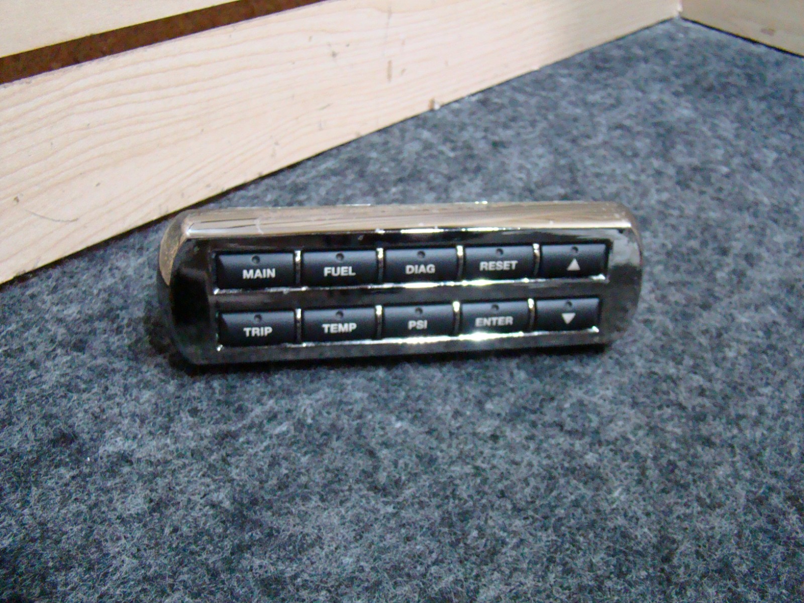 USED RV/MOTORHOME MEDALLION 10 BUTTON SWITCH PANEL P/N: 1539-10231-29